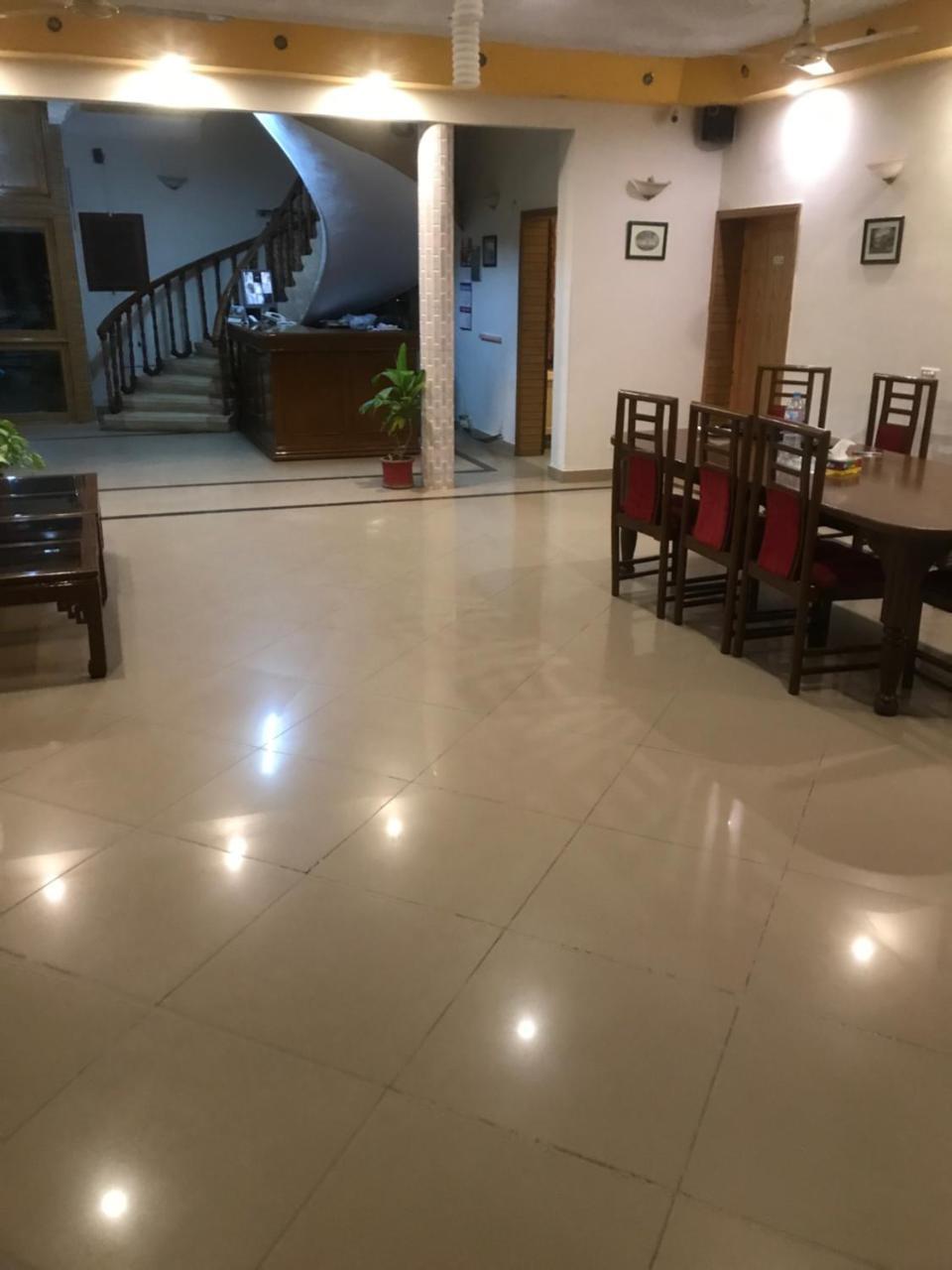 New Shelton Guest House Islamabad Exterior foto