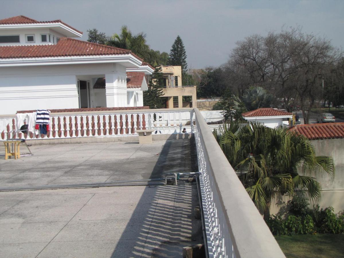 New Shelton Guest House Islamabad Exterior foto